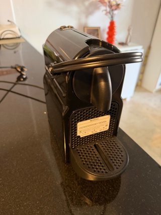 Cafetera Nespresso De'Longhi Inissia Negra