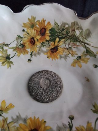 Centro de mesa antiguo porcelana y metal