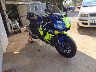 Yamaha R1 2023
