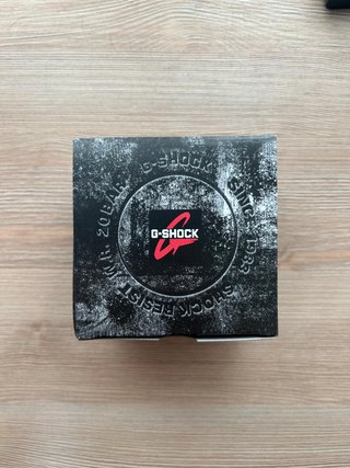 Reloj Casio G-Shock Plata Caja y Docs