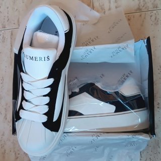 Zapatillas Numeris Blancas y Negras