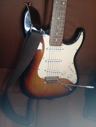 Guitarra eléctrica y amplificador