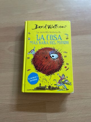 3 libros juveniles, 1 comic y 1 manga