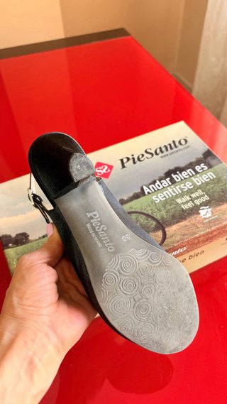 Zapatos de fiesta Pie Santo T38 raso negro.