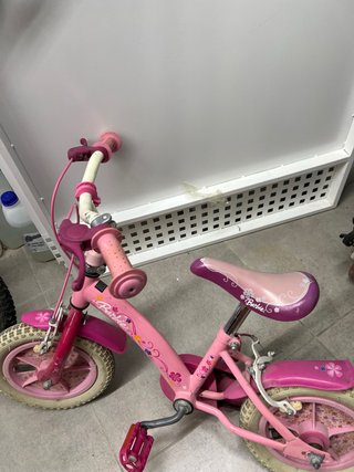 Bicicleta infantil Barbie rosa