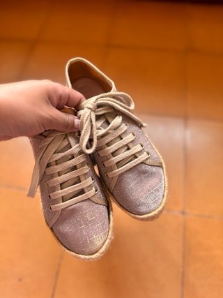 Zapatillas Ballerina Talla 37 Beige y Dorado