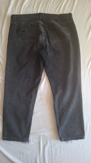 Pantaloni Zara neri strappati  Taglie eu 44