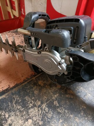 Cortasetos Hitachi