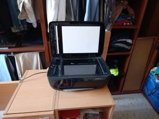Stampante multifunzione HP OfficeJet 3833 a colori