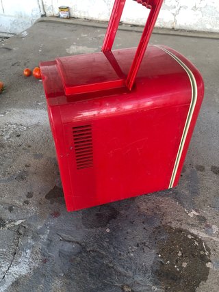 Mini nevera retro roja