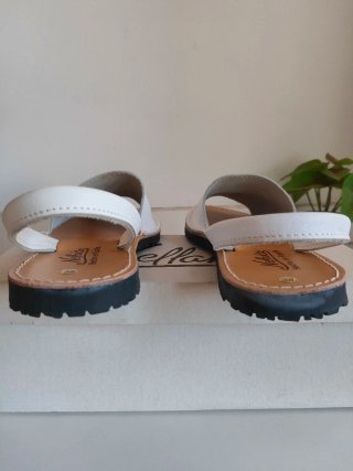 Sandalias Menorquinas Piel, Blancas Talla 38