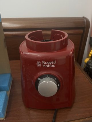 Batidora Russell Hobbs Desire Roja para piezas.