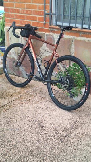 Bicicleta Gravel Megamo Jakar 20- L Marrón 2025