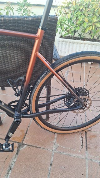 Bicicleta Gravel Megamo Jakar 20- L Marrón 2025