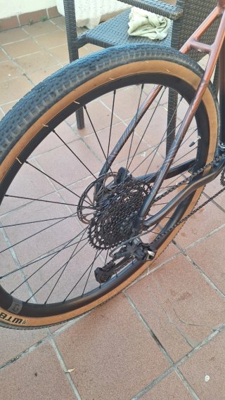 Bicicleta Gravel Megamo Jakar 20- L Marrón 2025