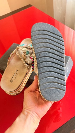 Sandalias Étika T39 Pedrería y Turquesa