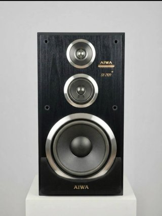 Minicadena Aiwa Hi-Fi con Plato Vinilo y Cassette