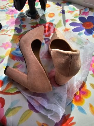 Zapatos de tacón beige y rosa sin estrenar