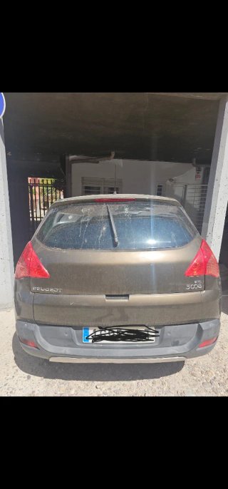 Peugeot 3008 2011