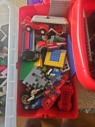 Consignamento di Pezzi LEGO (circa 6kg)