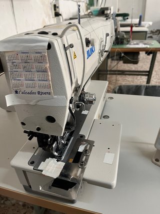 Máquina JUKI BR10 ojales y botones