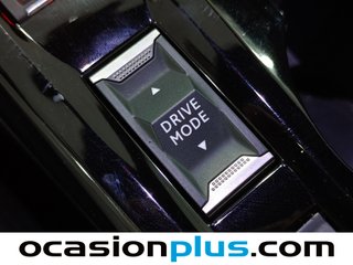 Peugeot 2008 Allure Hybrid eDCS6 107 kW (145 CV)