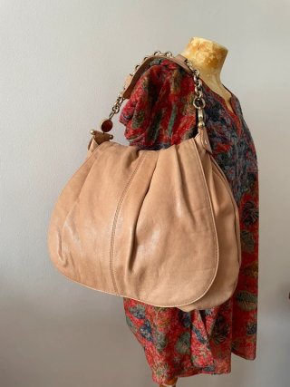 Bolso Uterqüe Beige y Dorado
