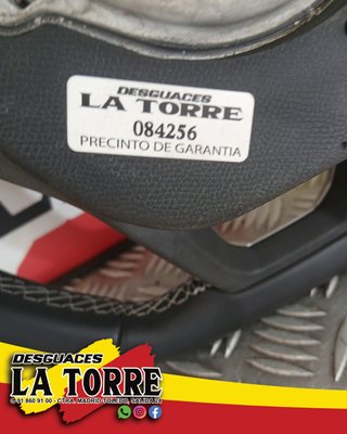 Volante Seat Leon MK4 con levas