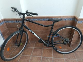 Bicicleta Btwin negra