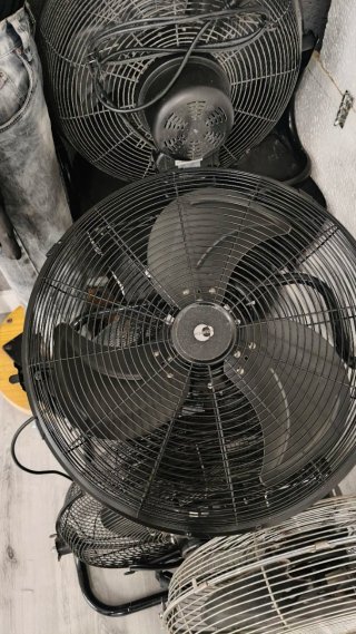 Lote 8 Ventiladores Industriales 250€