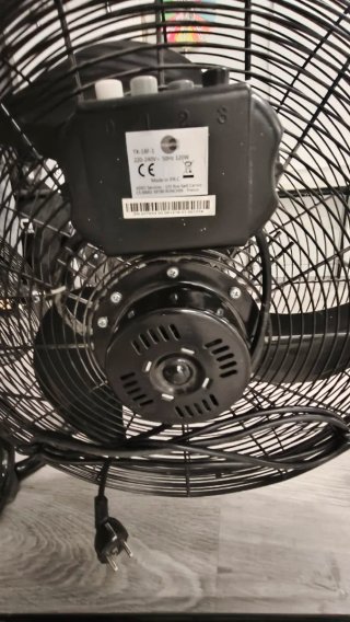 Lote 8 Ventiladores Industriales 250€