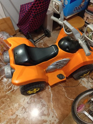 Quad infantil naranja