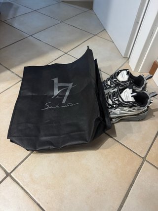 Scarpe Seventeen nere e bianche