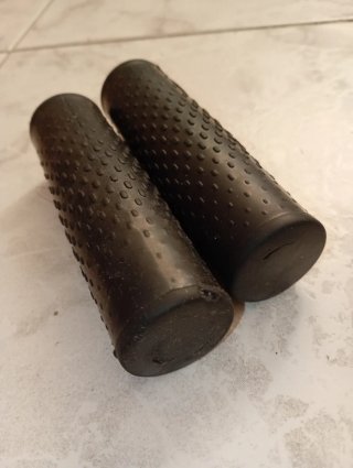 Puños Scooter Eléctrico Negros