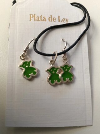 Conjunto Plata de Ley: Pendientes y Colgante
