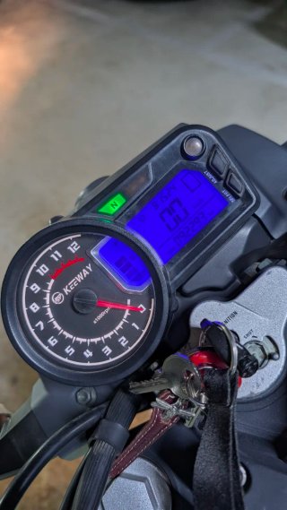 Moto Keeway RKV 125 Naked Blanca