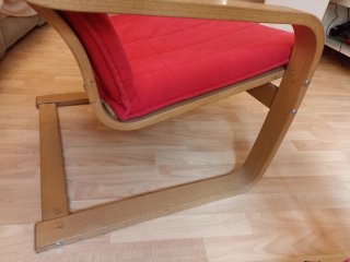 Sillón Mecedora Rojo y Madera
