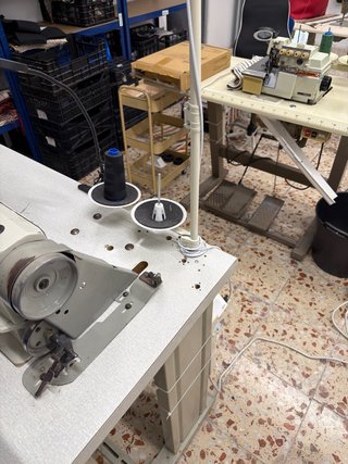 Máquina de coser industrial