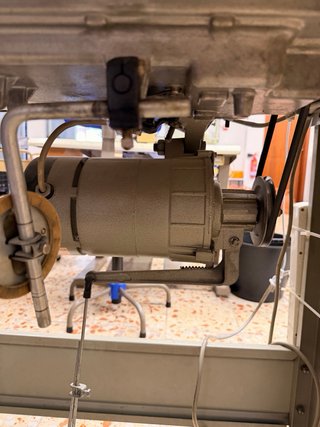 Máquina de coser industrial