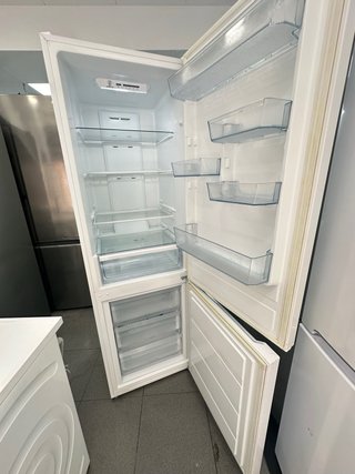 Nevera Teka Blanca Semi Nueva