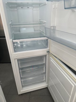 Nevera Teka Blanca Semi Nueva