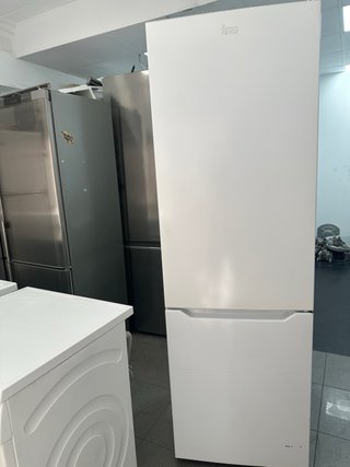 Nevera Teka Blanca Semi Nueva