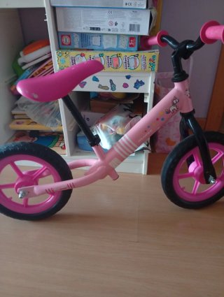 Bicicleta sin pedales niña 2-4 años