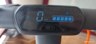 Ninebot E2 Pro con accesorios