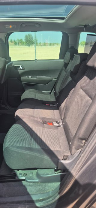 PEUGEOT 5008 Premium 1.6 HDI 115CV