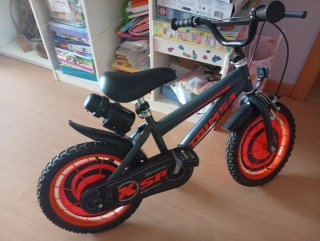 Bicicleta Infantil TOIMSA 4-7 años con ruedines