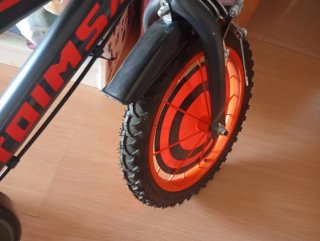Bicicleta Infantil TOIMSA 4-7 años con ruedines