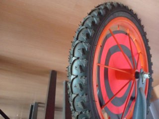Bicicleta Infantil TOIMSA 4-7 años con ruedines