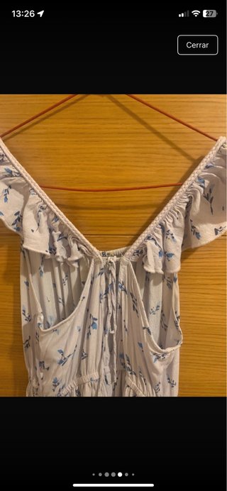Vestido blanco y azul floral