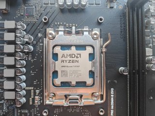 Placa Base MSI PRO A620M-B EVO + Ryzen 7 8700F